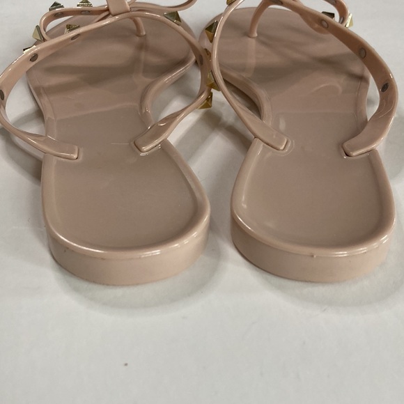 Nicole Miller Nude Color Studded Jelly Thong Sandals - Picture 7 of 9